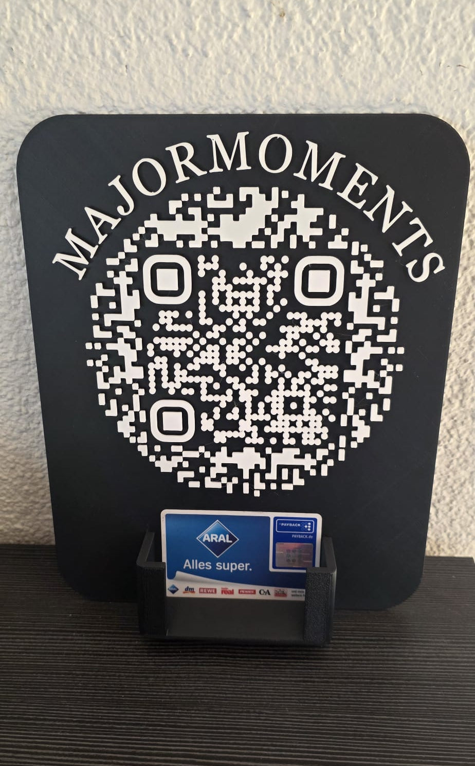 Individueller QR-Code Aufsteller mit Visitenkartenhalter (3D-gedruckt)