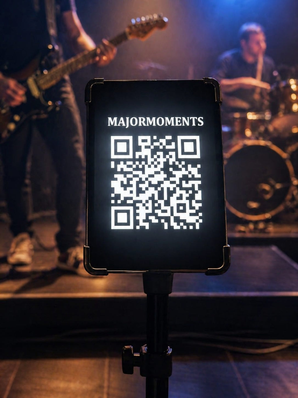 Individueller beleuchteter QR-Code Aufsteller mit und ohne Visitenkartenhalter – modern, einzigartig